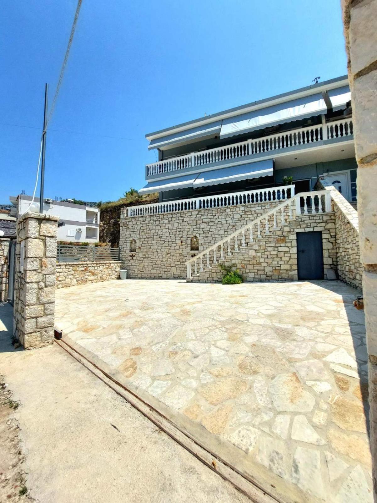 Elizabeth Apartments Химара Экстерьер фото